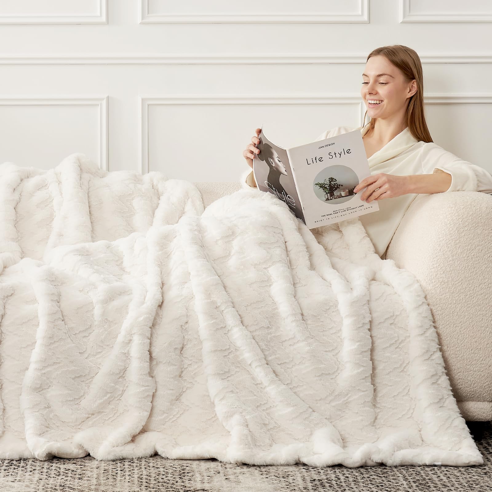 フェイクファーブランケット Amazon｜Cozy Bliss フェイクファー スローブランケット カウチ用 3D